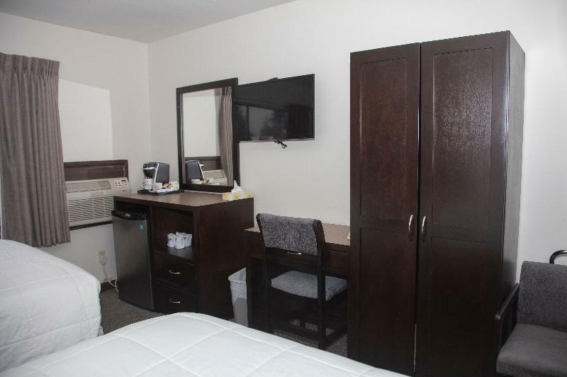 Happy Day Inn Burnaby Eksteriør bilde